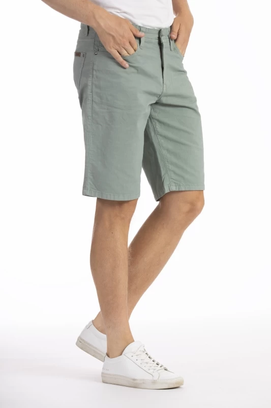 Relaxed Bermuda shorts in GENESYX straight cut cotton canvas  (copie)