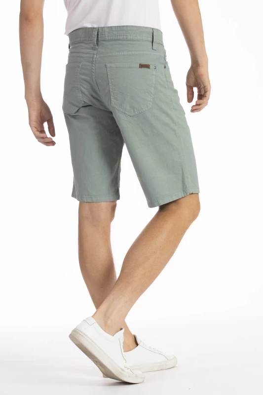 Relaxed Bermuda shorts in GENESYX straight cut cotton canvas  (copie)
