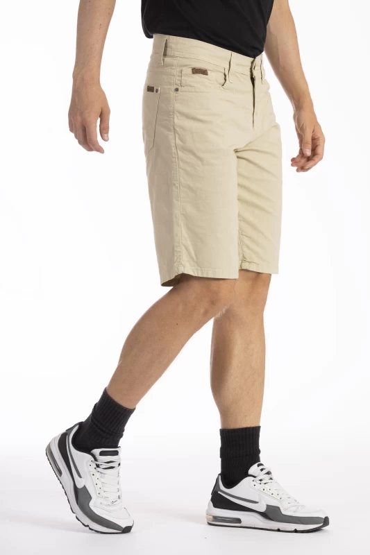 Relaxed Bermuda shorts in GENESYX straight cut cotton canvas 