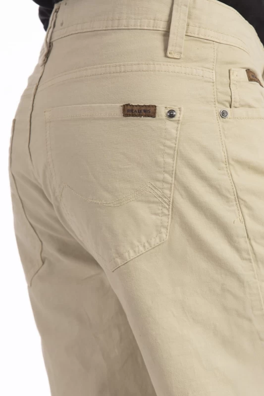 Relaxed Bermuda shorts in GENESYX straight cut cotton canvas 