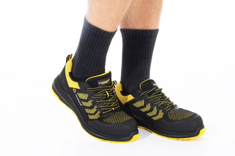 Scarpa antinfortunistica leggera e traspirante PYTHON