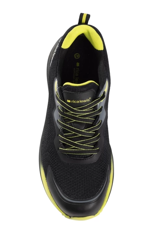 Lightweight and breathable safety shoe COBRA